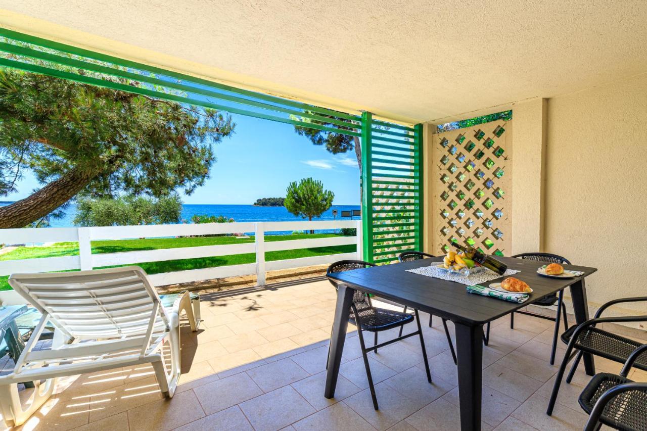 Al Mare Apartments Ровинь Экстерьер фото